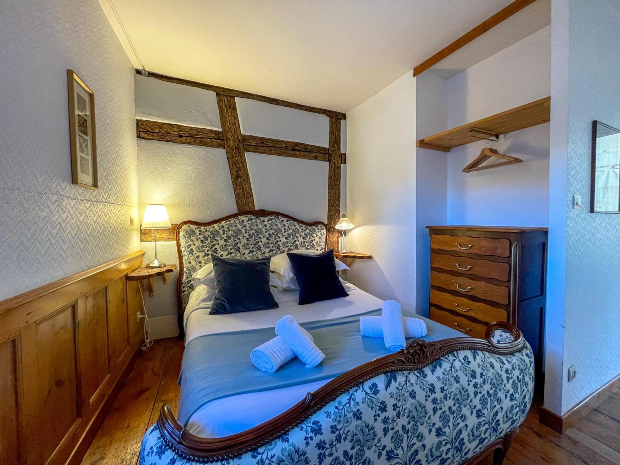 La Maison Bleue - Historic House In The Heart Of Riquewihr Exterior photo